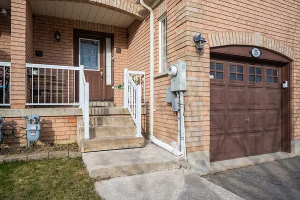 25 Tinsmith ST, Brampton, ON L7A 1N1