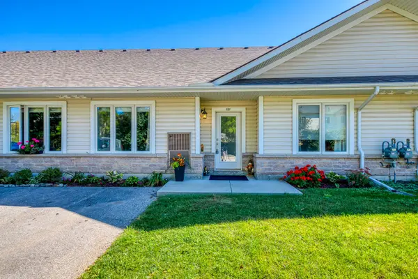 760 Woodhill DR #221, Centre Wellington, ON N1M 3W5