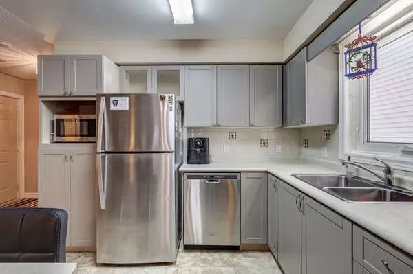 19 Brasher DR, Tillsonburg, ON N4G 5T2