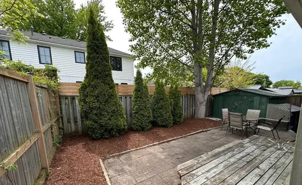 15 Shelley AVE, St. Catharines, ON L2N 5L4