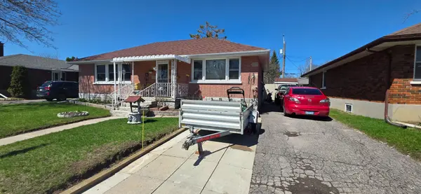 744 CRAWFORD PL, Peterborough, ON K9J 3X3