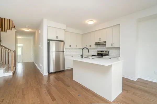 130 Main Halyard LN, Fallowfield Rd South Of Ottawa, ON K2J 7B6