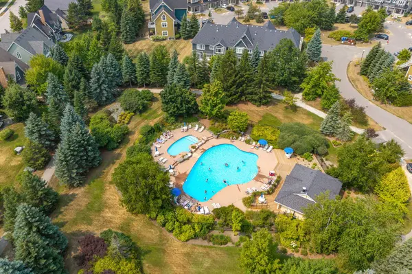 184 Snowbridge WAY #114, Blue Mountains, ON L9Y 0V1