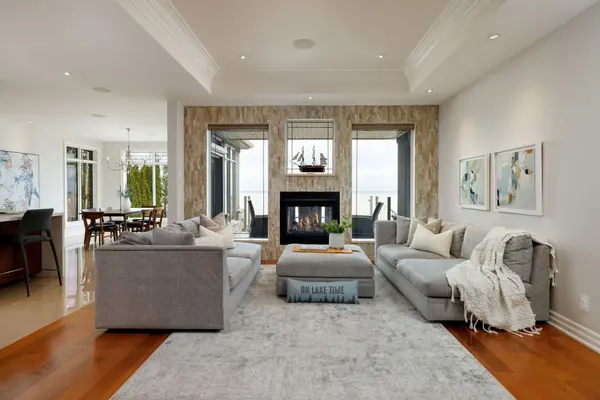 61 Lake ST #3, Grimsby, ON L3M 2G6