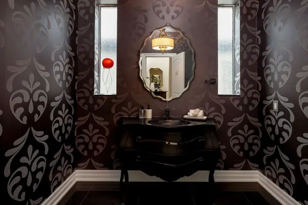 61 Lake ST #3, Grimsby, ON L3M 2G6