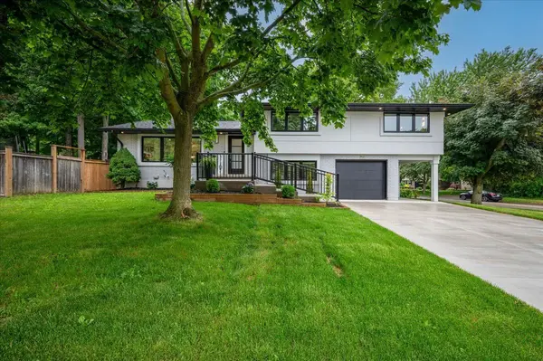 162 Greenbrook DR, Kitchener, ON N2M 4J7