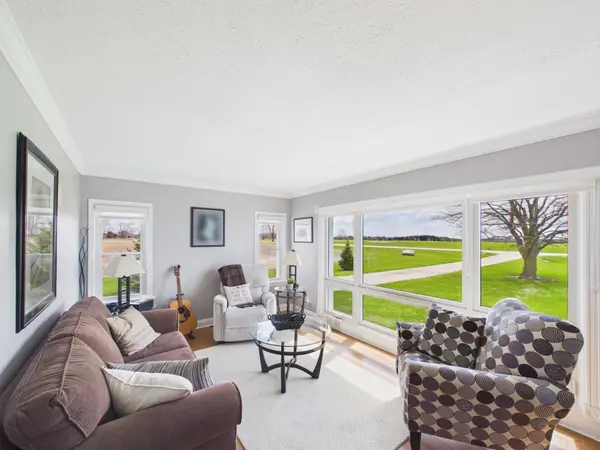 1044 5 Concession, Kincardine, ON N2Z 2X4