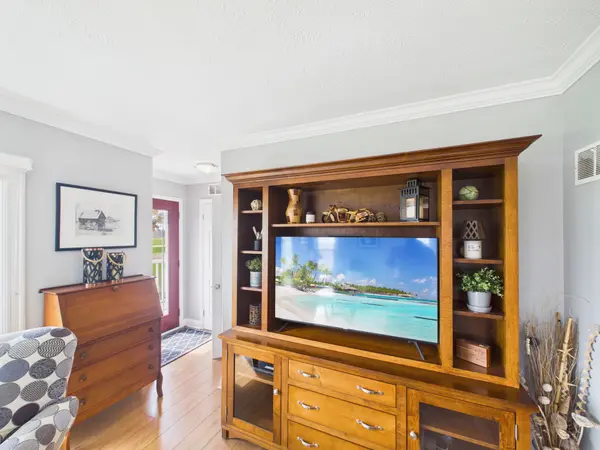 1044 5 Concession, Kincardine, ON N2Z 2X4