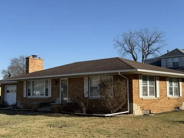 2430 8th Street, Peru, IL 61354