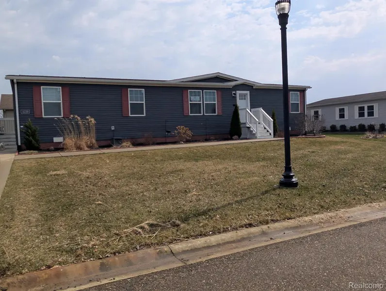 11219 Wildbrook CT, Green Oak Township, MI 48178