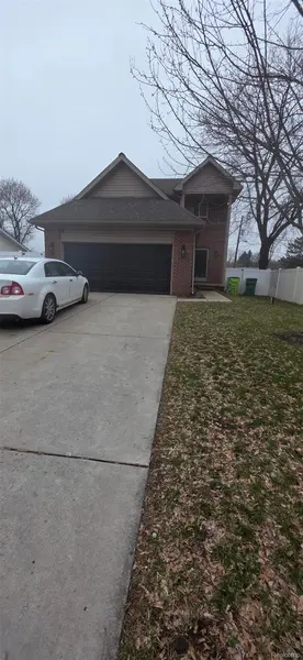 61 Narrin ST, Ortonville Village, MI 48462