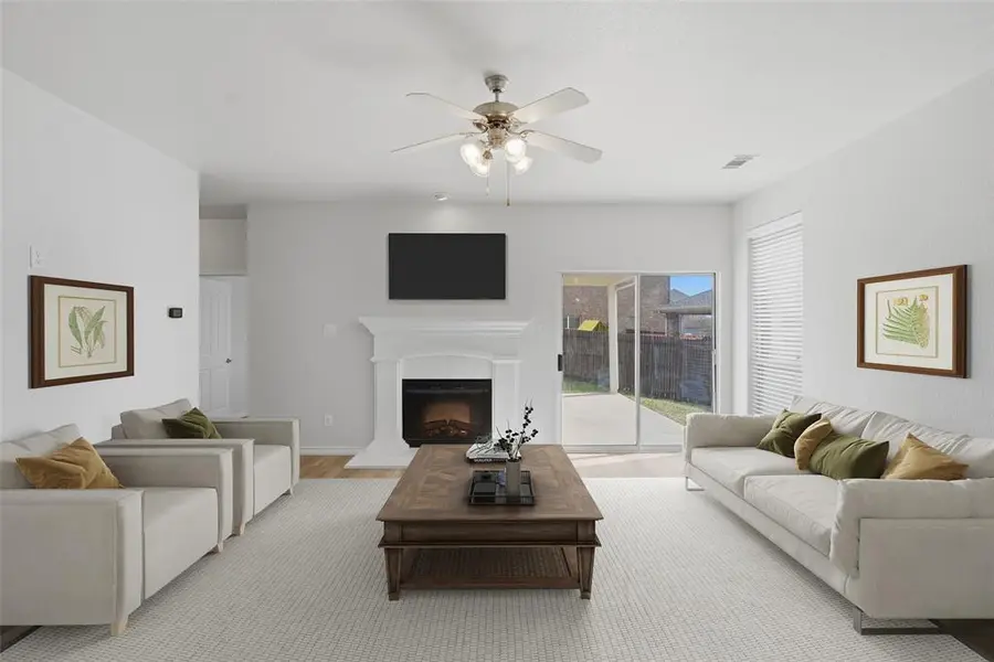 10986 Hawks Landing Road, Fort Worth, TX 76052