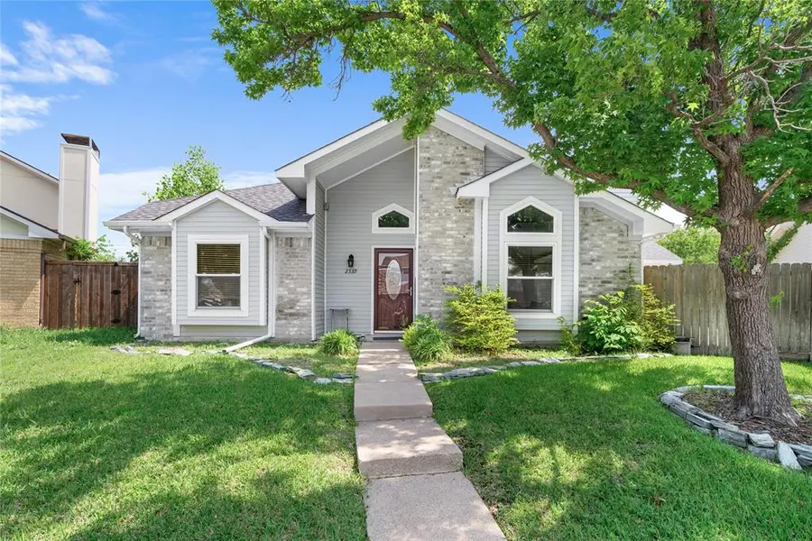 2539 Melissa Lane, Carrollton, TX 75006