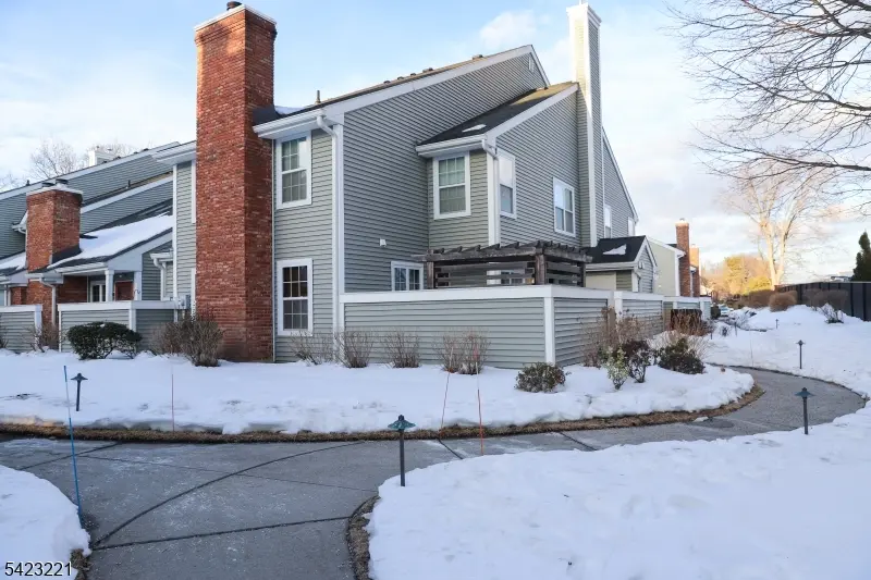 332 Greenbriar-Unit 8 #8, Union Twp., NJ 07083