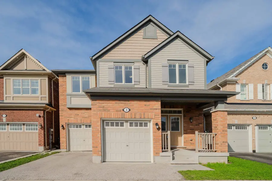 3 Leadenhall RD, Brampton, ON L7A 0B2