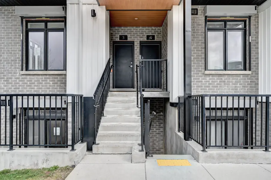 405 Myers RD #1, Cambridge, ON N1P 0B6