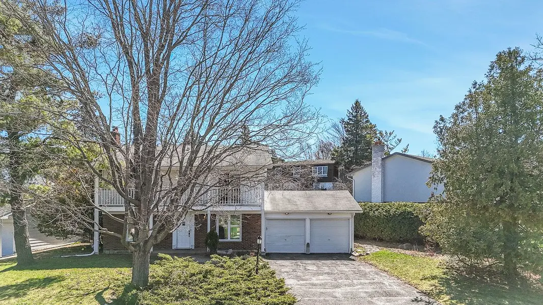 38 Beaver RDG, Cityview - Parkwoods Hills - Rideau Shore, ON K2E 6C7