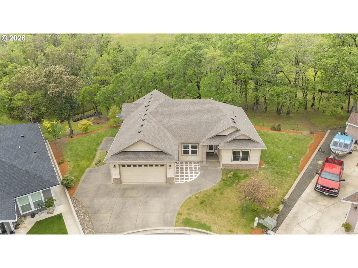 725 SLAZENGER CT, Sutherlin, OR 97479