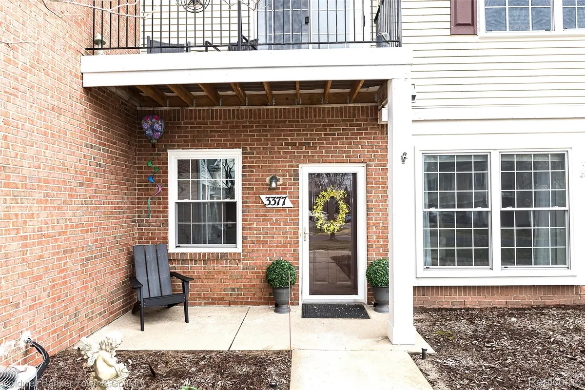 3377 Kneeland CIR, Howell Township, MI 48843