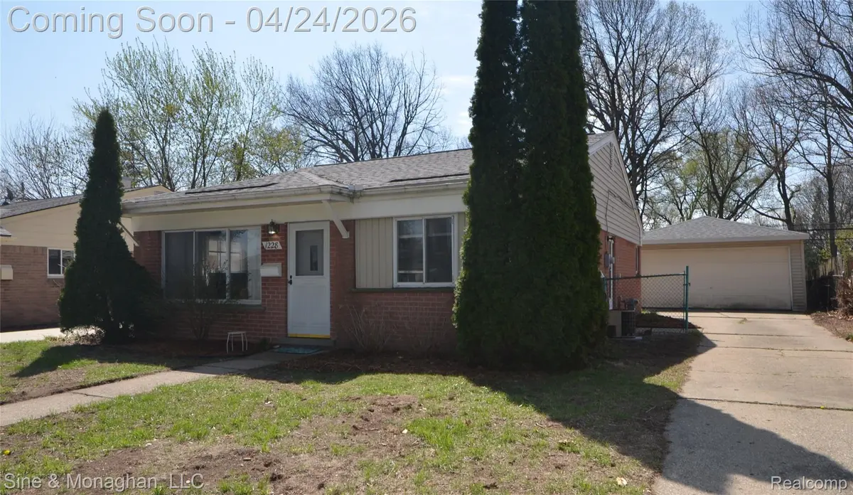 1228 Connie AVE, Madison Heights, MI 48071