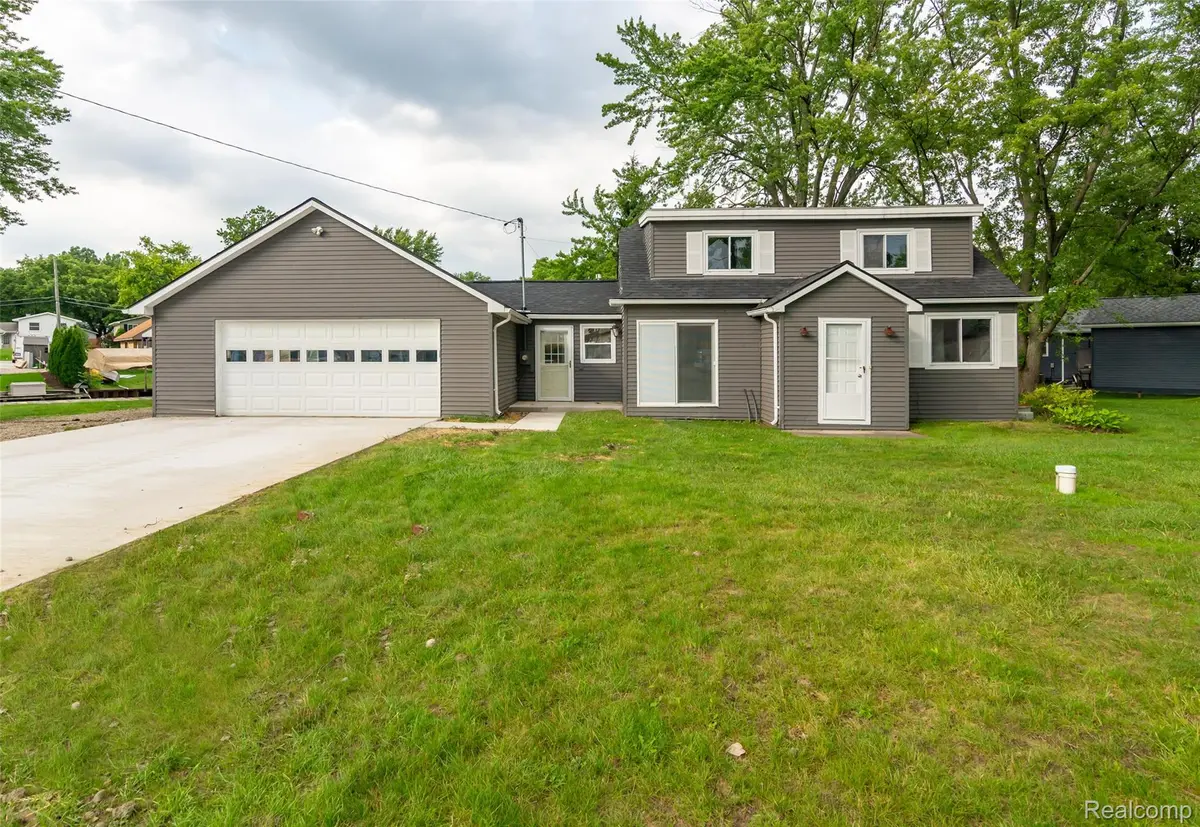 4340 Creedmore ST, Commerce Charter Township, MI 48382