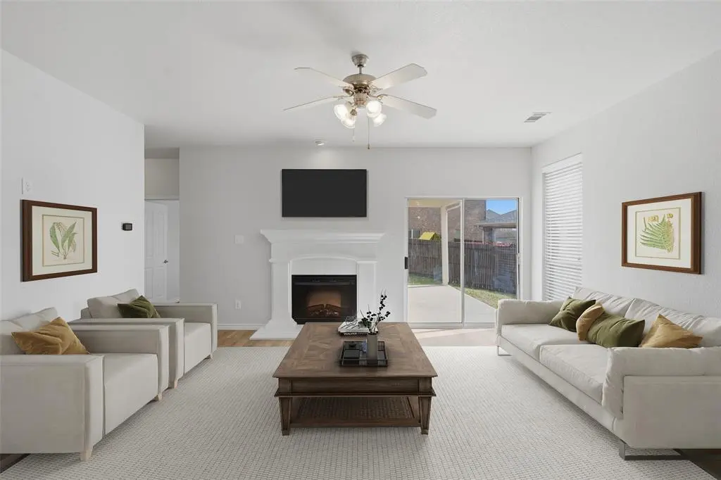 10986 Hawks Landing Road, Fort Worth, TX 76052