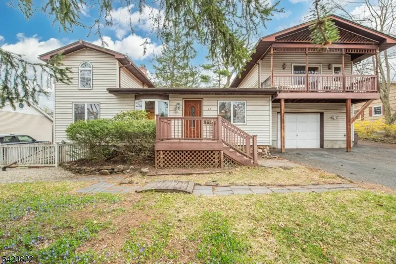 47 Laurel Dr, Wayne Twp., NJ 07470