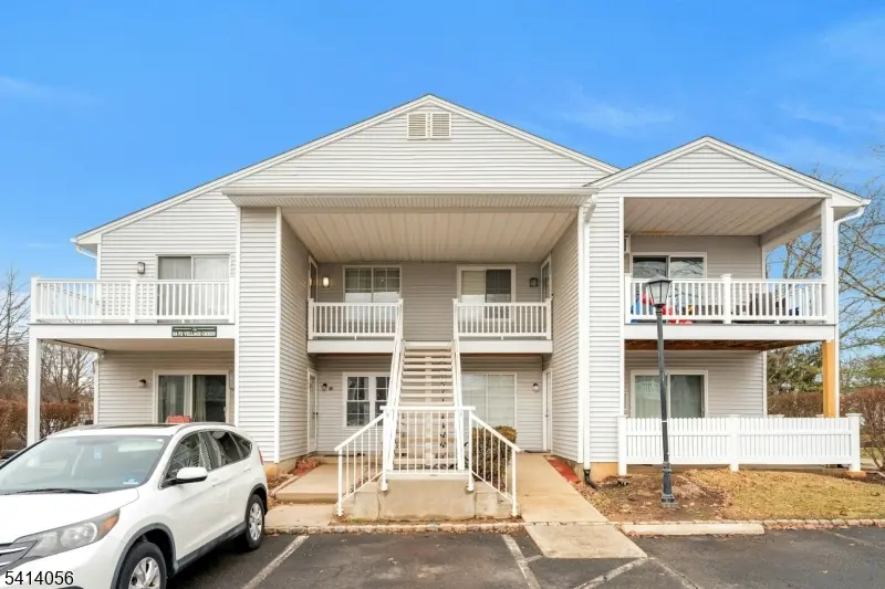 66 Village Green Rd Ondo, Bedminster Twp., NJ 07921