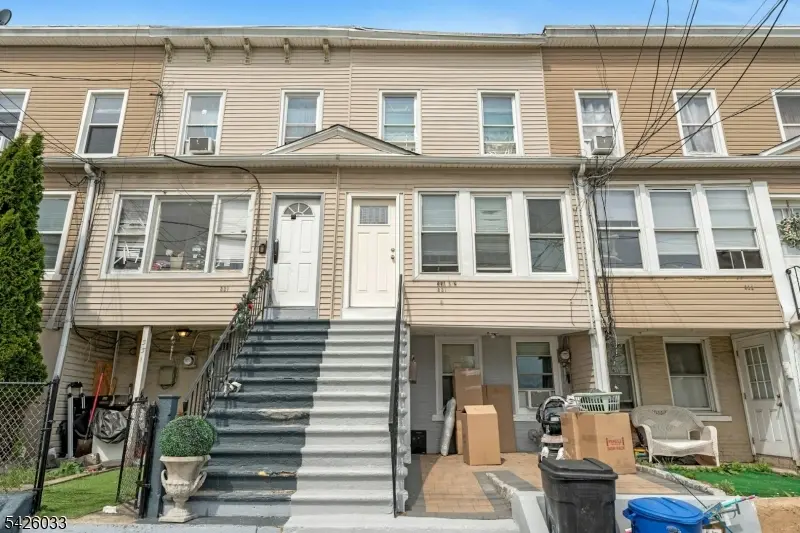 331 1/2 Forest, Kearny Town, NJ 07032