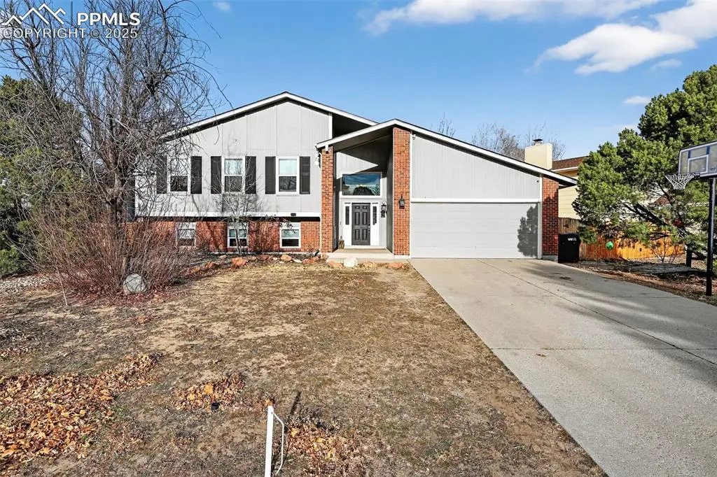 7630 Safari CIR, Colorado Springs, CO 80920