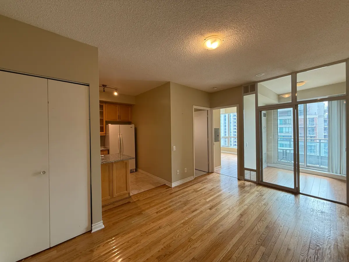 60 Byng AVE #1101, Toronto C14, ON M2N 7K3