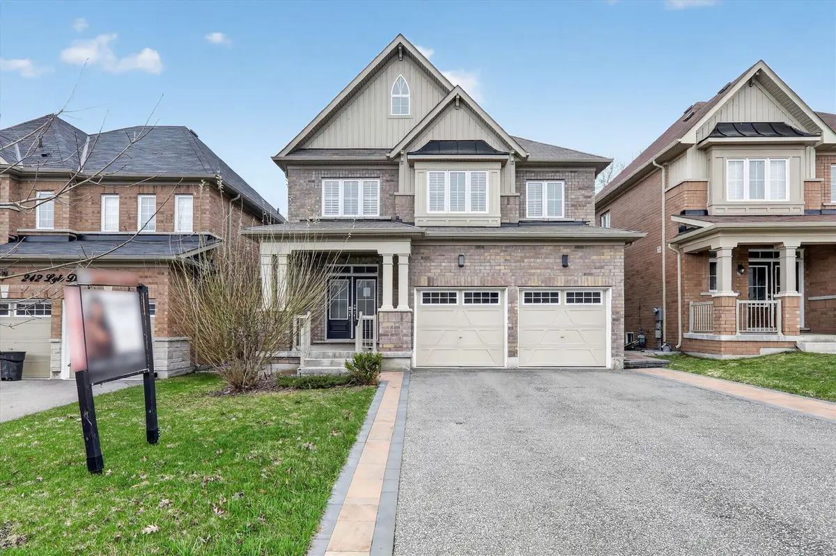 238 Lyle DR, Clarington, ON L1C 0V6