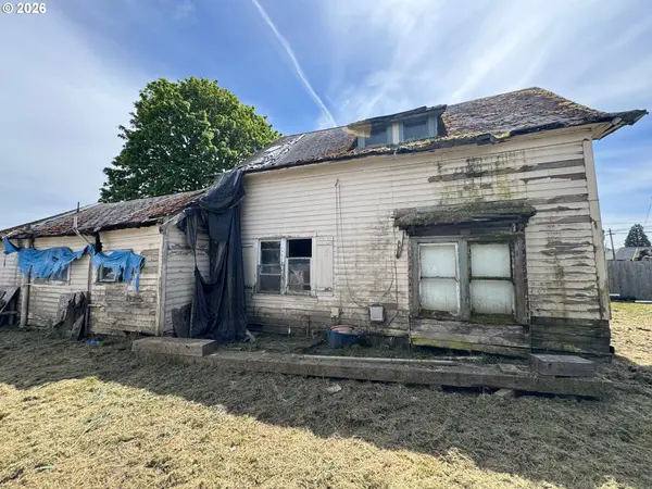 109 S TRADE ST, Amity, OR 97101