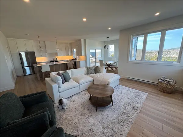 118 Sgt Donald Lucas Drive, Paradise, NL A1L4E1