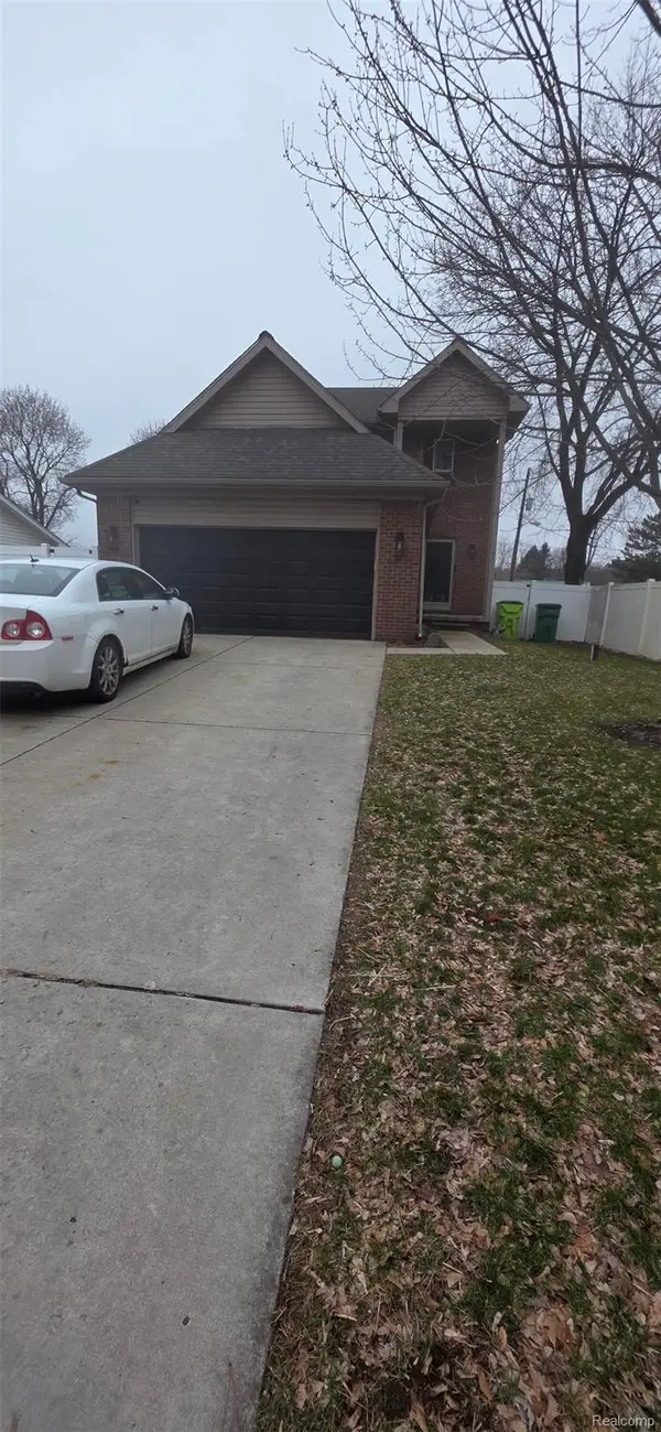 61 Narrin ST, Ortonville Village, MI 48462