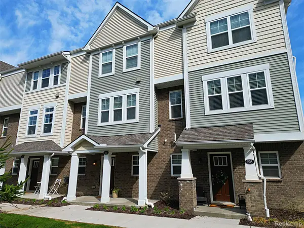 204 Sean ST #76, Brighton, MI 48116