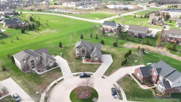 23883 Bayberry CT, Lyon Charter Township, MI 48178