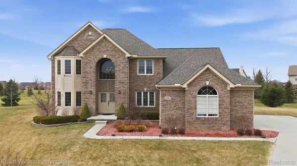 23883 Bayberry CT, Lyon Charter Township, MI 48178