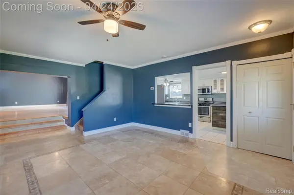 22520 E 13 Mile RD, St. Clair Shores, MI 48082