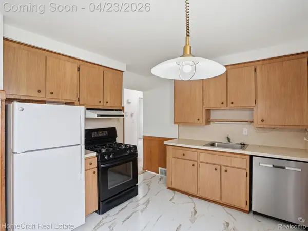 28629 JAMES ST, Garden City, MI 48135