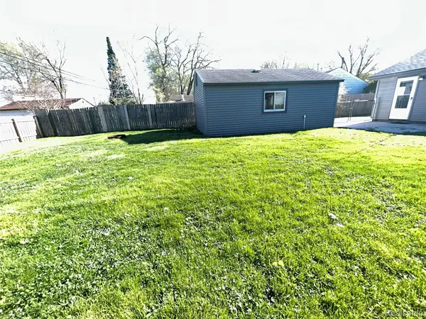 5877 William ST, Taylor, MI 48180