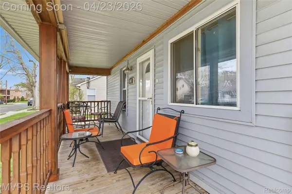 907 Batavia AVE, Royal Oak, MI 48067