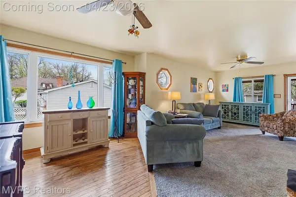 907 Batavia AVE, Royal Oak, MI 48067