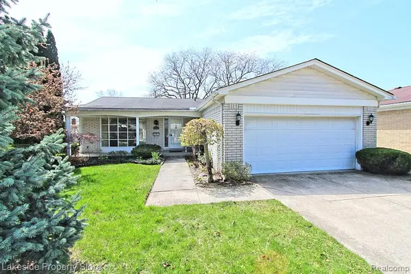 22512 Corteville ST, St. Clair Shores, MI 48081