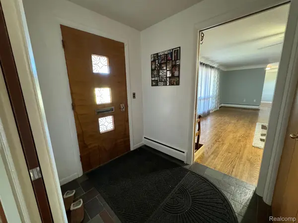 2065 S LAPEER RD, Lapeer Township, MI 48446