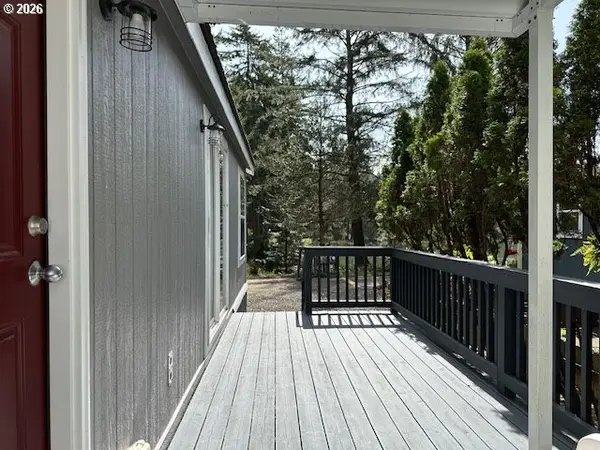 89510 HIGHWAY 101 #17, Florence, OR 97439