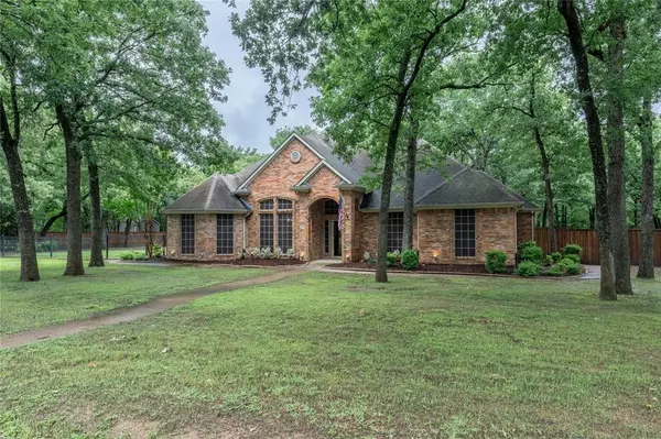 320 Rustic Oaks, Combine, TX 75159