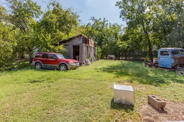 3130 Palacios Avenue, Dallas, TX 75212