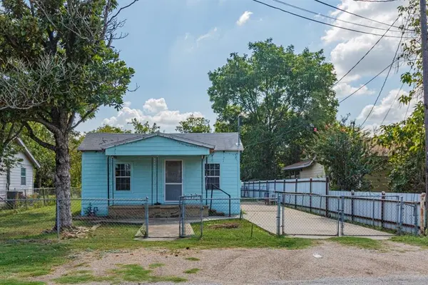 3130 Palacios Avenue, Dallas, TX 75212