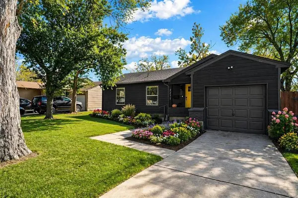 2212 Tealford Drive, Dallas, TX 75228